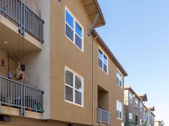 2nd image of 1302 N Capitol Ave #6