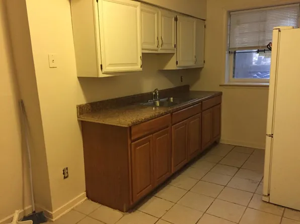 101 W Clay St APT 3, Richmond, VA 23220