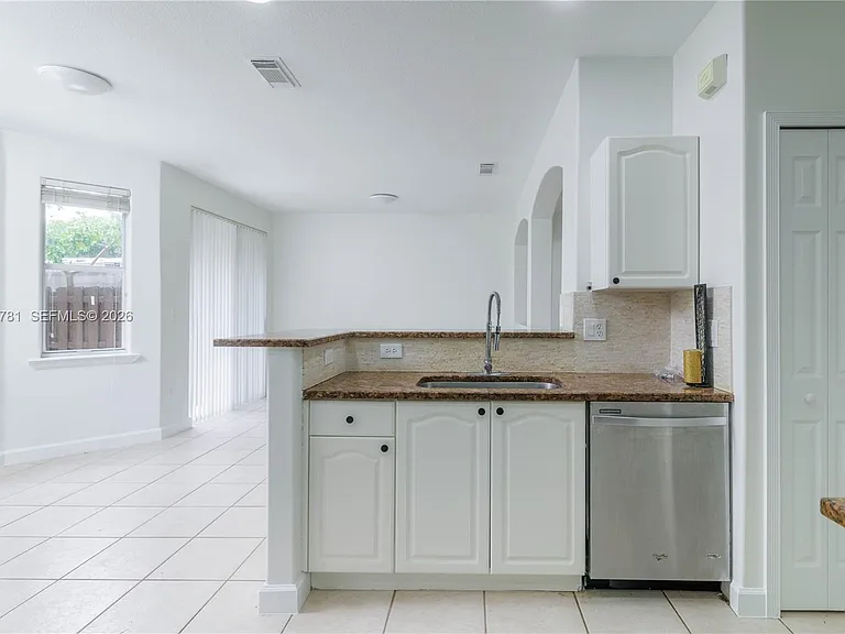 3126 NW 101st Ct — Photo 18