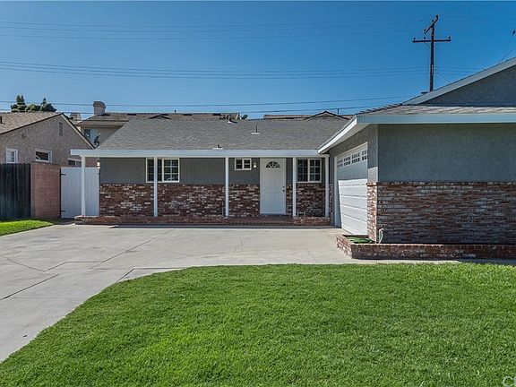3rd image of 9219 Via Vista Dr