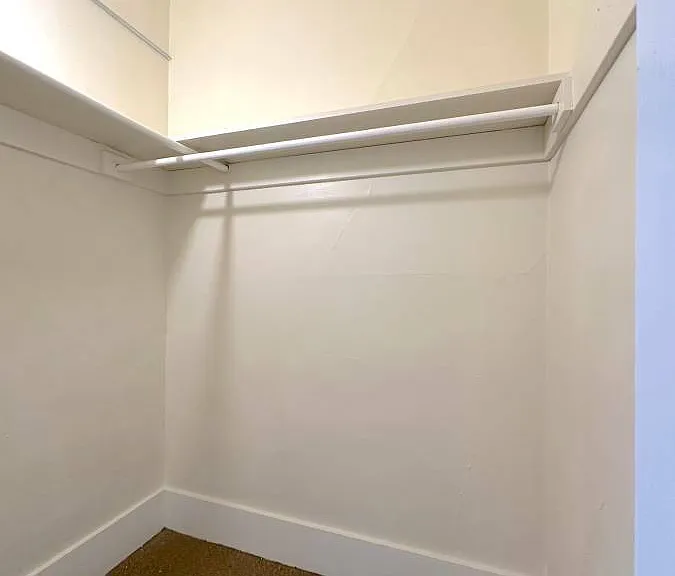 1637 Clay St #8 — Photo 3