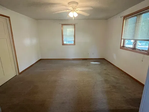 117 4th St E, Jasper, MN 56144