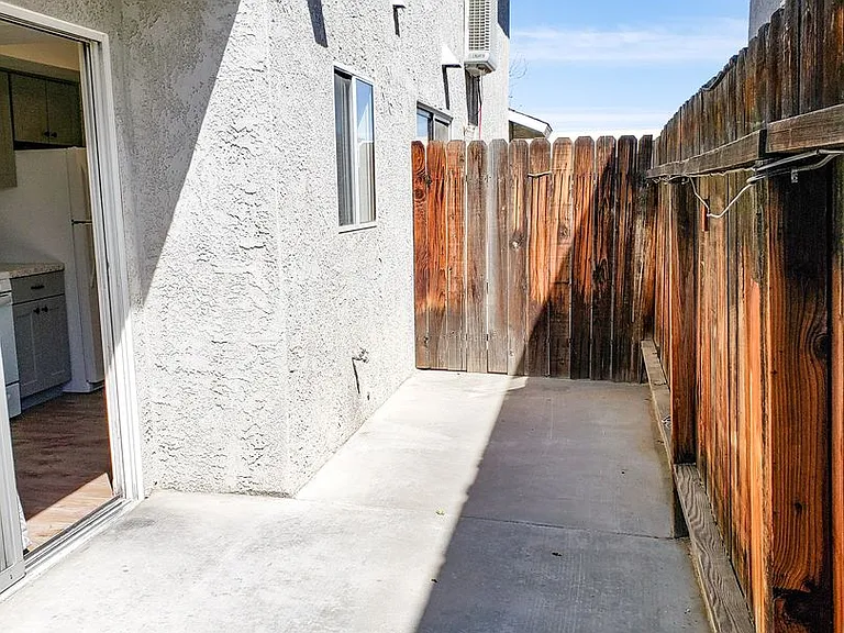 533 W Ward Ave — Photo 17