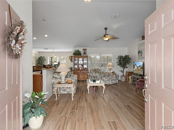 3rd image of 11284 Centralia Rd