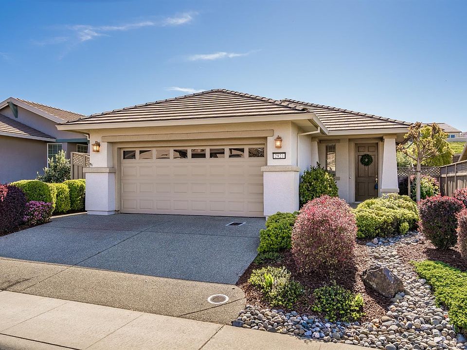 1st image of 2921 Black Hawk Ln