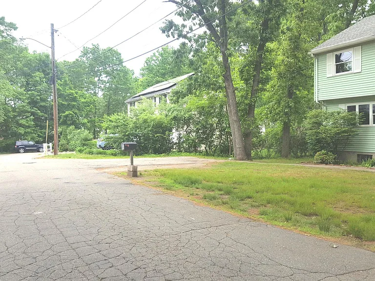 7 Harding Rd — Photo 13