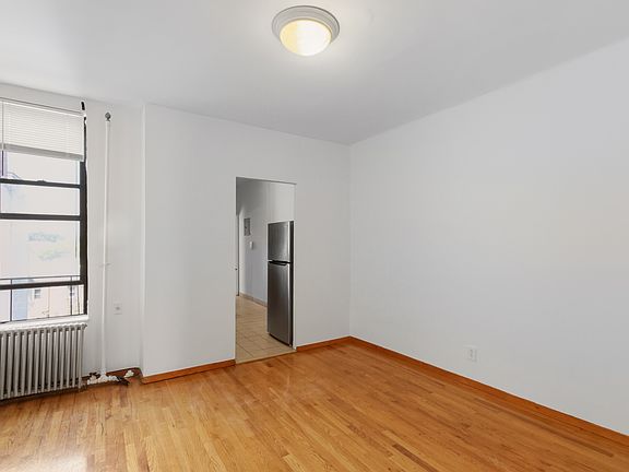 5th image of 32-86 30th St #4A