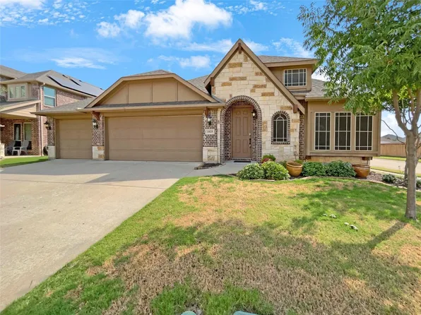 1025 Ponderosa Dr, Aubrey, TX 76227