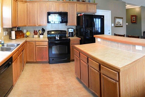 4th image of 25719 Birchwood Ct