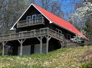 138 Rose Ln, Waynesville, NC 28786