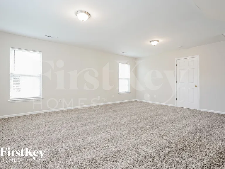705 Hawthorn Ridge Dr — Photo 9
