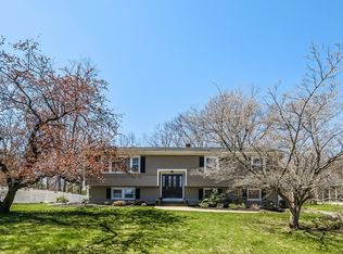 18 Ridgedale Rd, Bethel, CT 06801