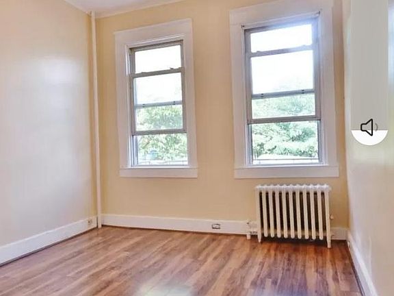 5th image of 70 Kettell Ave APT 2