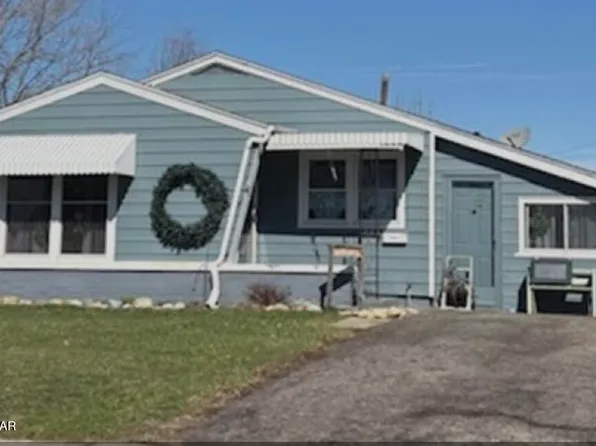 806 Ewing Ave, Lima, OH 45801