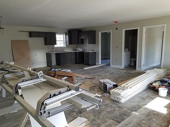 4th image of 4817 Barton Springs Dr