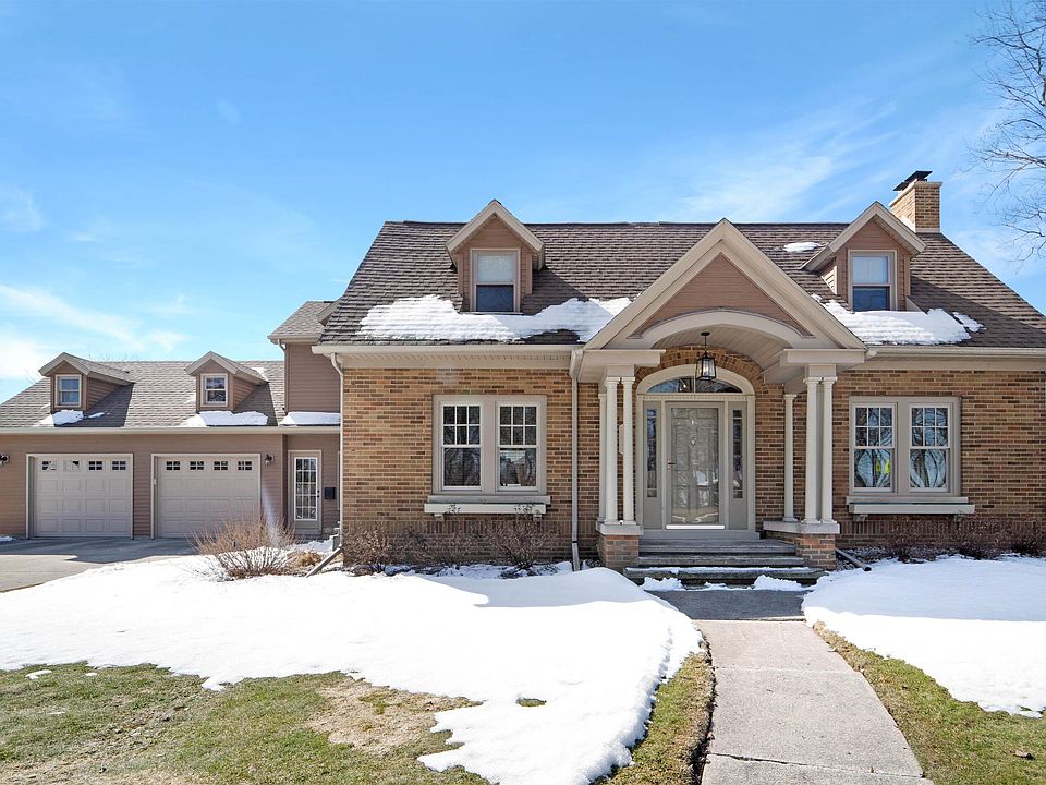 2109 Park Ave, New Holstein, WI 53061 Zillow