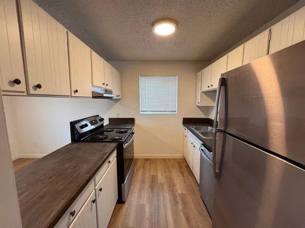 Spacious 1-Bedroom Apartment for Rent in Millwood Spokane Valley - Updated Unit with A/C, Stainle..., 9021 E Liberty Ave, Spokane, WA 99212