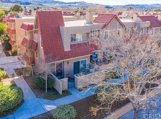 17906 River Cir APT 1, Santa Clarita, CA 91387