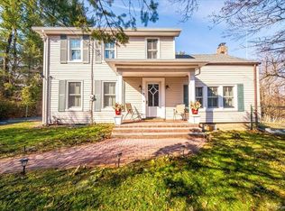 98 Pomona Rd, Suffern, NY 10901