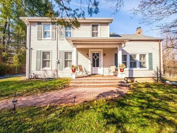 98 Pomona Rd, Suffern, NY 10901