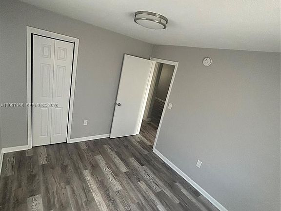 4th image of 161 NW 15th St #5