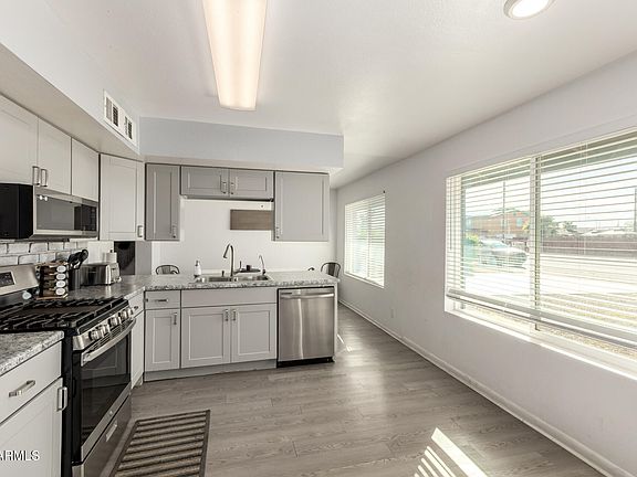 5th image of 17607 N 15TH Avenue