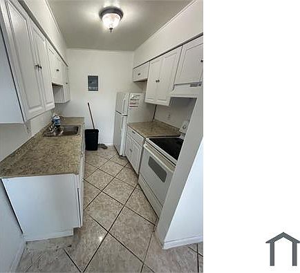 4th image of 4140 NW 30th Ter #1