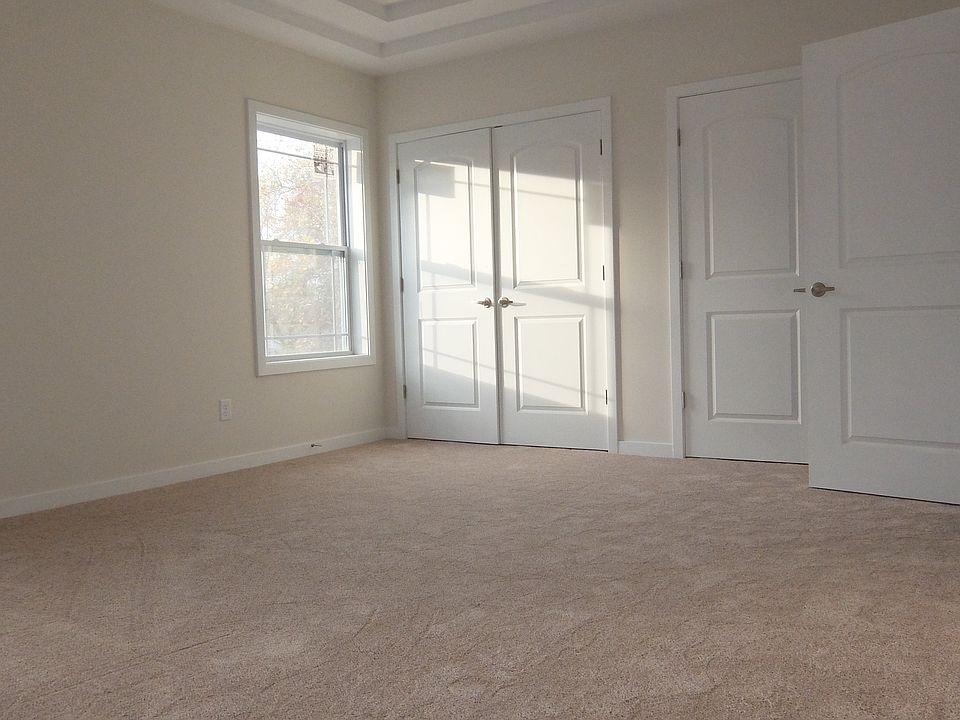2nd image of 135 Westfield Ave