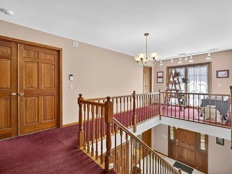 92 Brook Hollow Dr — Photo 27