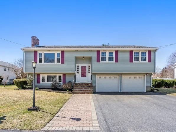 93 Briarwood Rd, Waltham, MA 02452