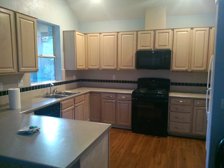 7950 Canyon Dr — Photo 3