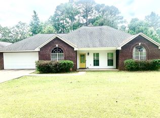 403 Grant St, Ellisville, MS 39437