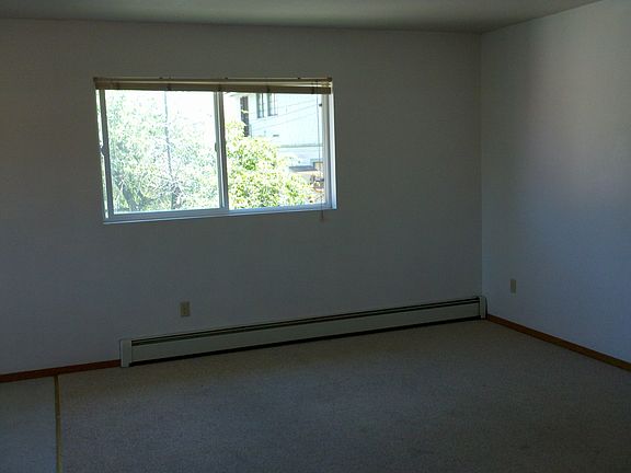 4th image of 145 Brooks St #9