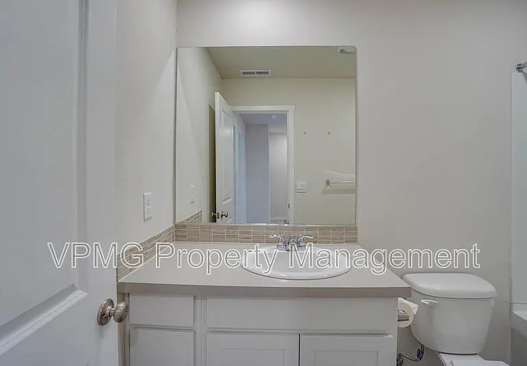 2628 NE 117th Pl — Photo 21