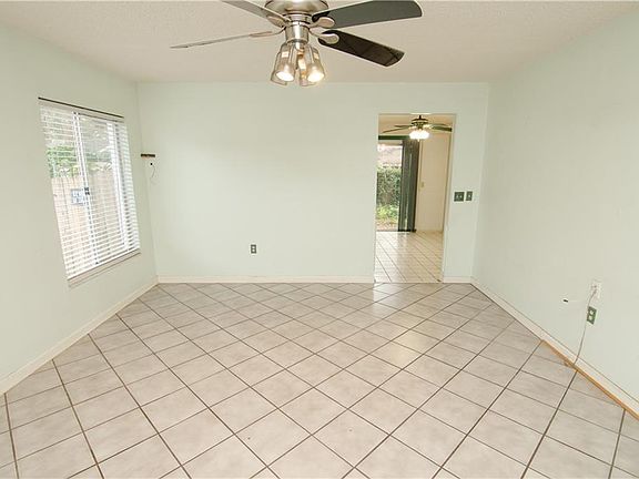 4th image of 3405 N Lake Dr