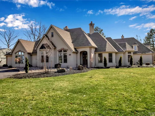 606 Mountain View Dr, Lewiston, NY 14092