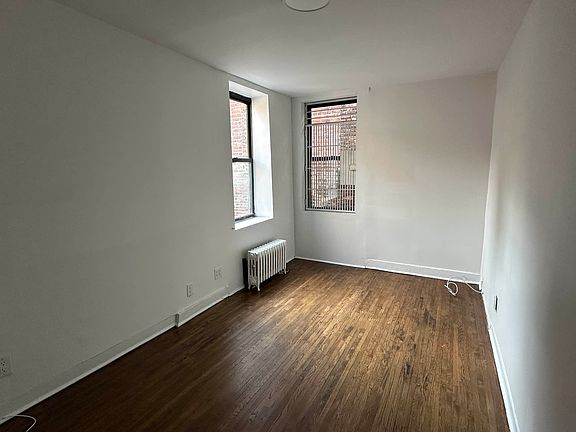4th image of 256 E 89th St APT 10