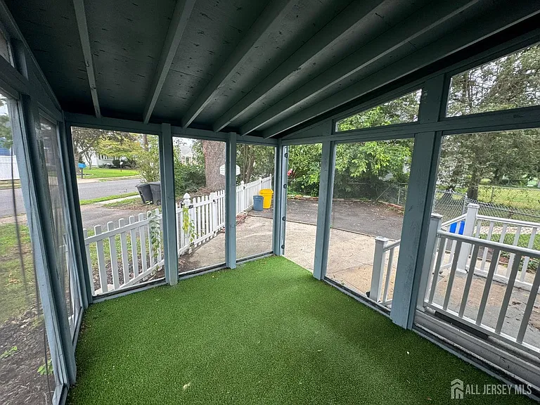 51 Kenwood Ter — Photo 25