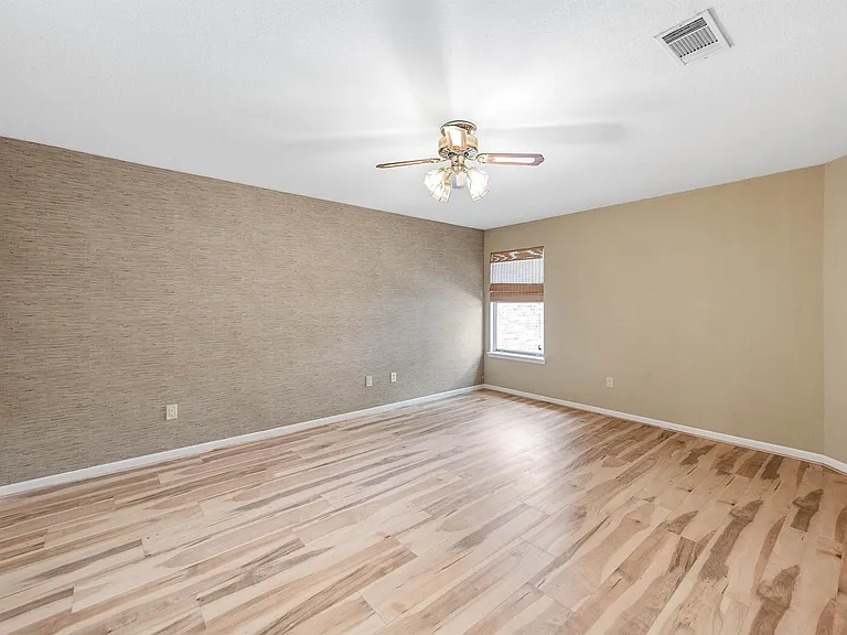 3702 Belle Grove Ln — Photo 35