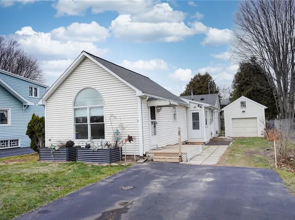 44 Ford Ave, Rochester, NY 14606