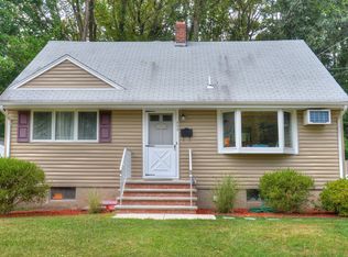 702 Ellington Rd, Ridgewood, NJ 07450