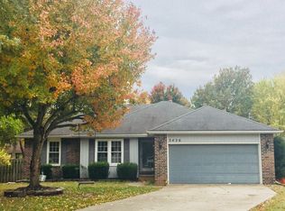 3426 W Regal Ct, Springfield, MO 65807