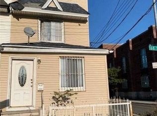 92-53 168th Pl, Jamaica, NY 11433
