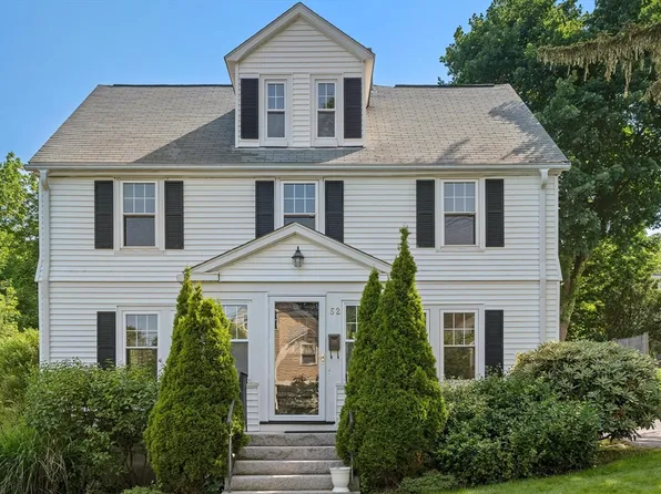 52 Myrtle St, Newton, MA 02465