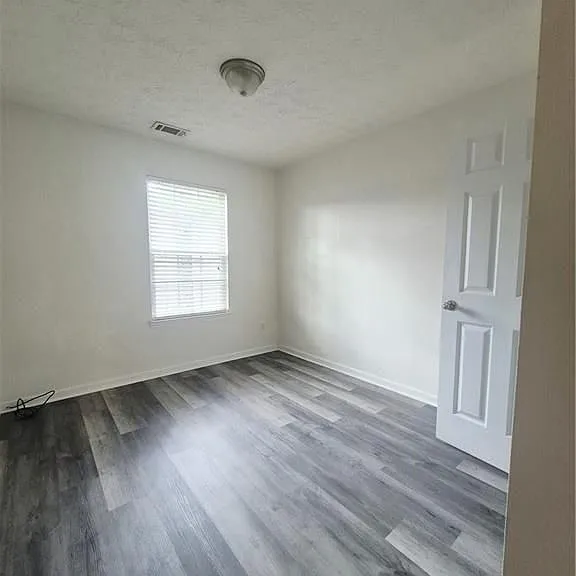 2517 Emma Way — Photo 15
