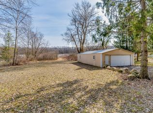 66842 Carter Lake Dr, Jones, MI 49061