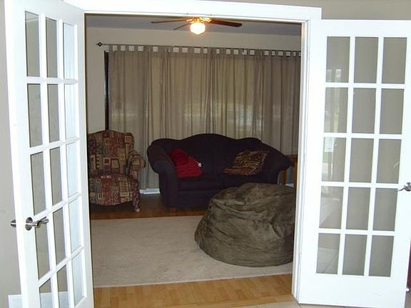 2nd image of 3 W McGilvray Dr