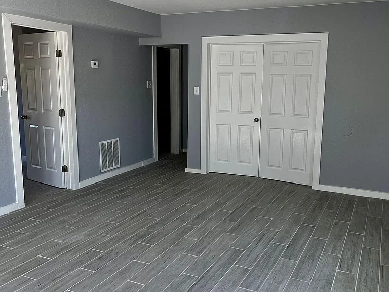 2223 Gorman Ave — Photo 16