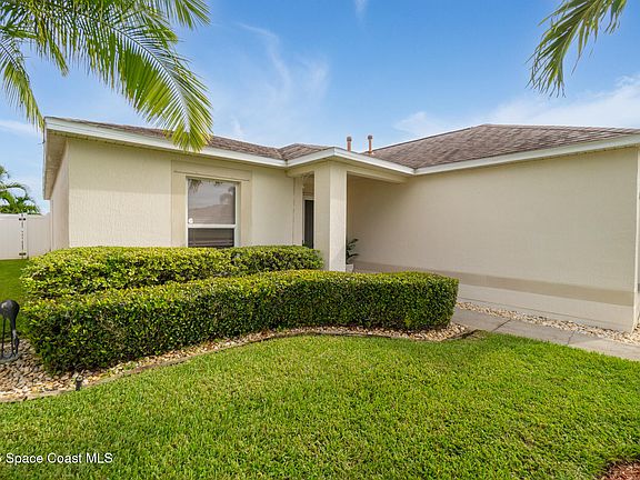 4th image of 3880 La Flor Dr