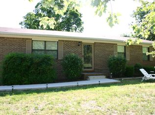 106 Sandy Rd, Cookeville, TN 38506